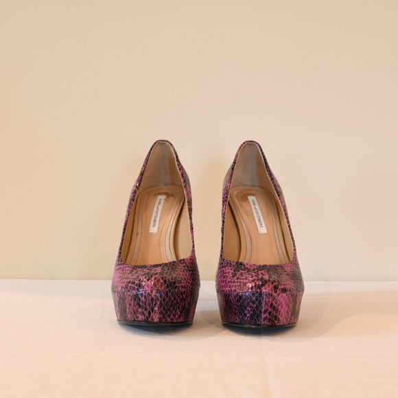 Diane Von Furstenberg Purple/Black Snakeskin Heels - Picture 2 of 3